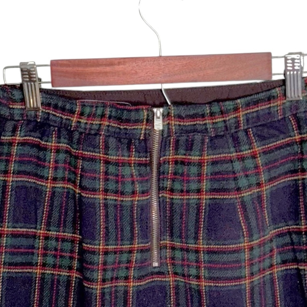 Hollister Ultra High Rise Navy Preppy Plaid Mini Skirt Size Small - Picture 5 of 7